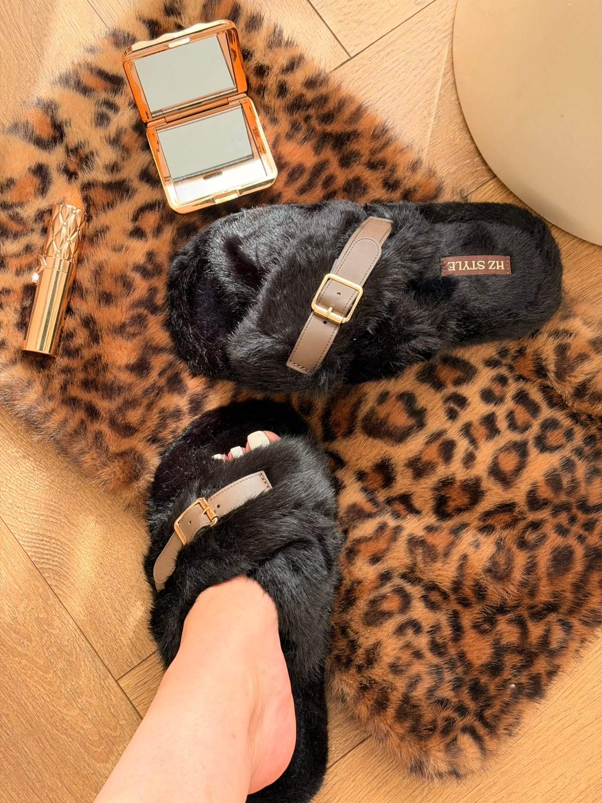PANTOUFLES REF 24162