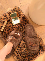PANTOUFLES REF 241